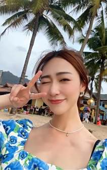 黄嘉雯照片