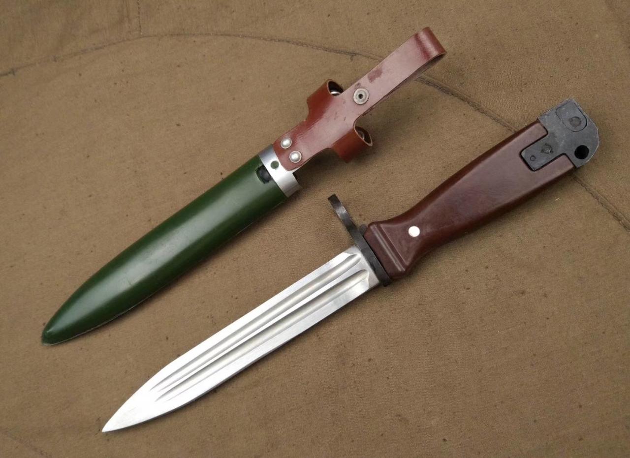 较常见的军用刺刀,配用 a target="_blank" href="/item/81式自动步枪