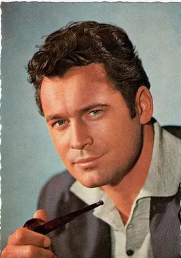 data-ctrid="svwuvwtw6hpd">卡尔·蒙纳(carl m  hner),奥地利演员,于