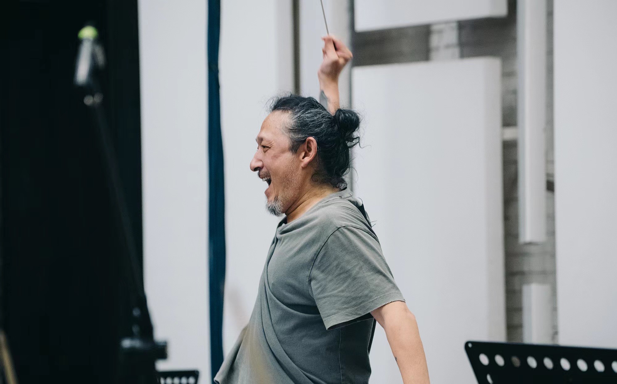  p data-id="gnt02u0501">三宝,本名那日松,1968年6月5日出生于内蒙古