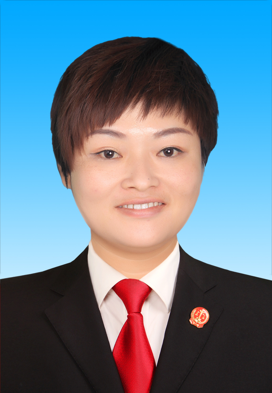  p>张静,女,土家族,贵州凤冈人,1982年1月出生,2004年9月参加工作