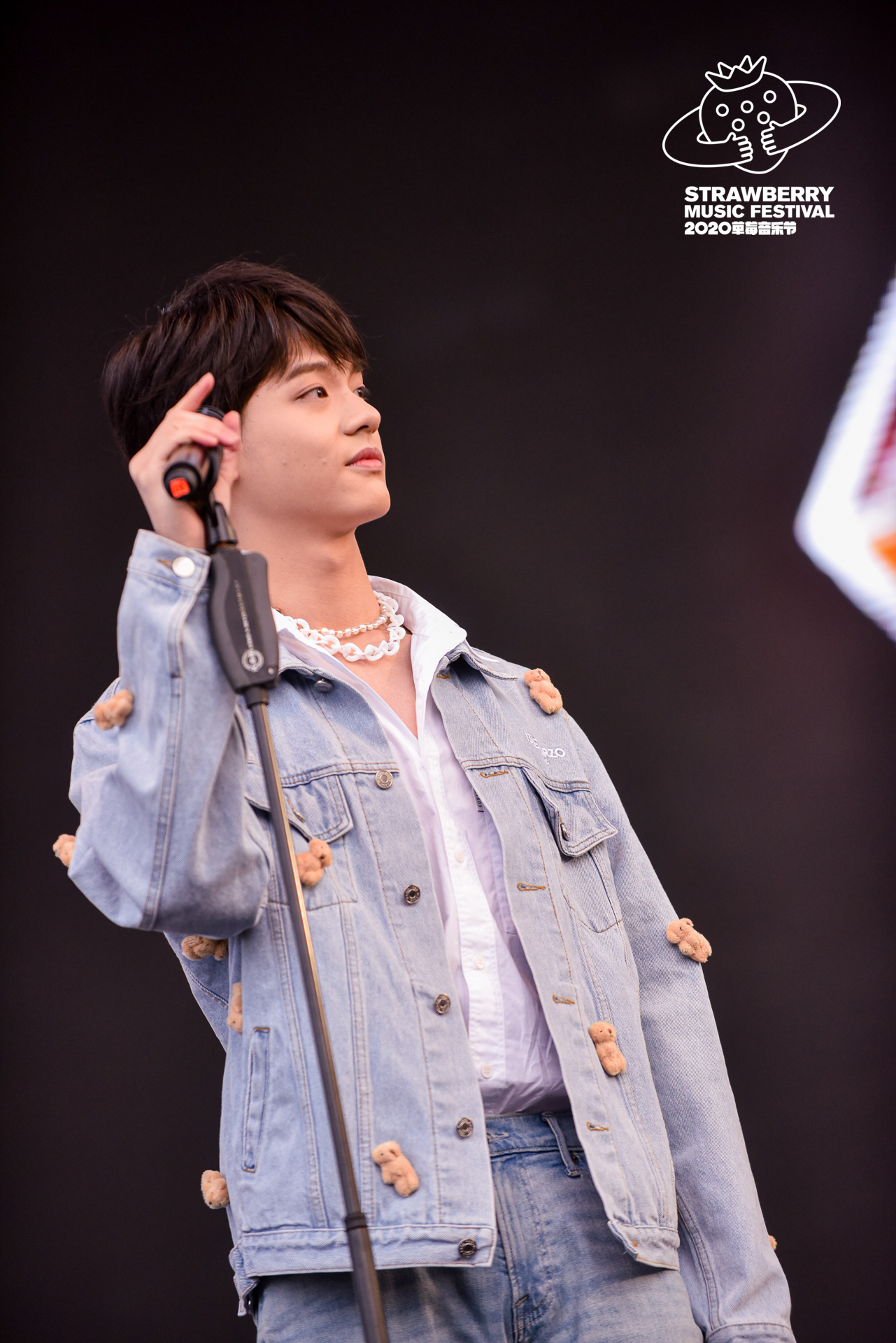 明日之子田鸿杰