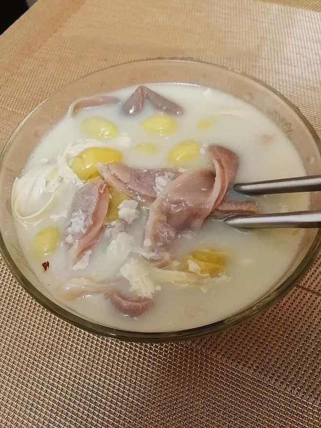 白果支竹胡椒煲猪肚