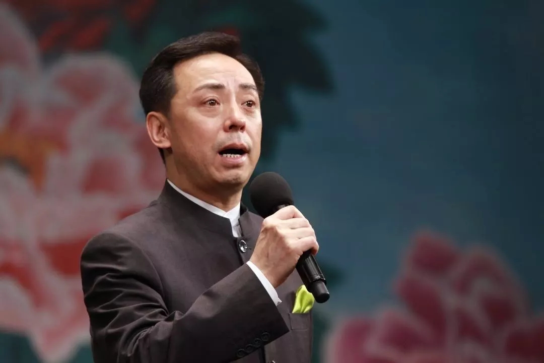  p>于魁智,男,回族,1961年12月15日出生于辽宁沈阳,著名京剧演员,工老