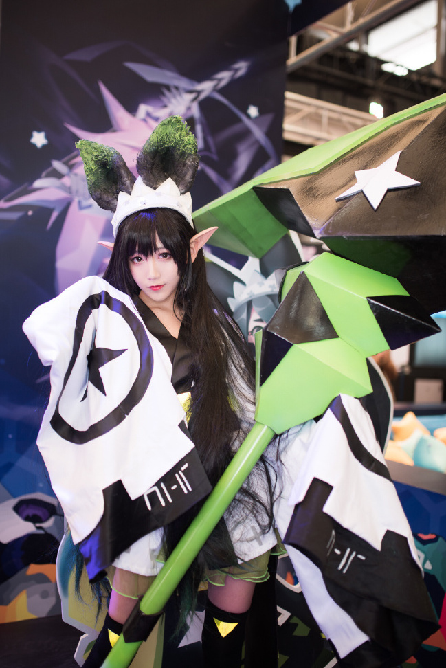  p data-id="go6tpbfv6g">啾小妍,人气coser,毕业于武汉音乐学院,拥有