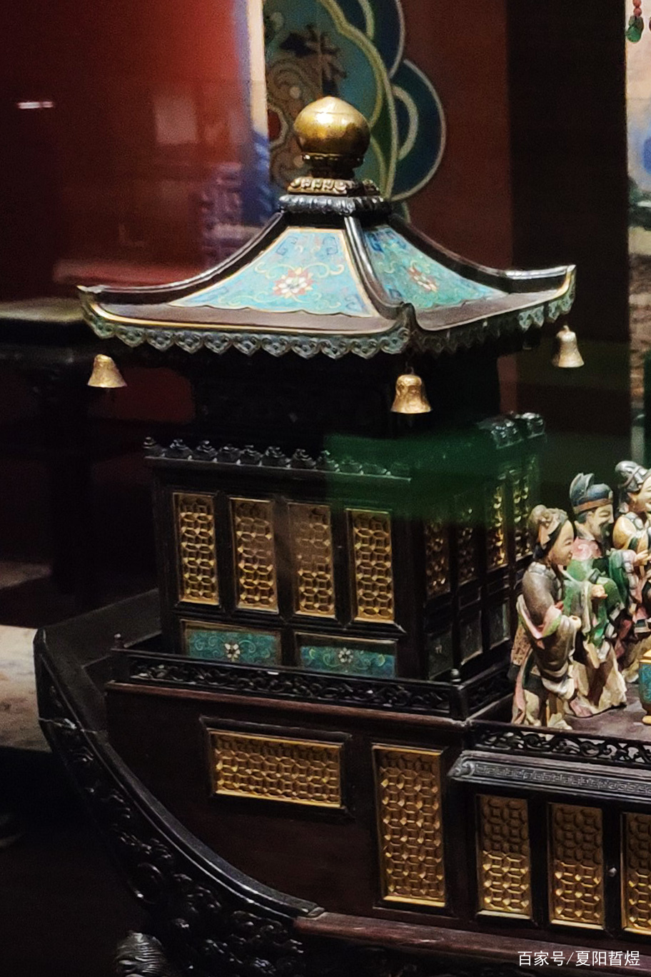 清代紫檀嵌珐琅雕塑人物楼船：凝聚匠心，尽显广州工匠精湛技艺_百科TA说