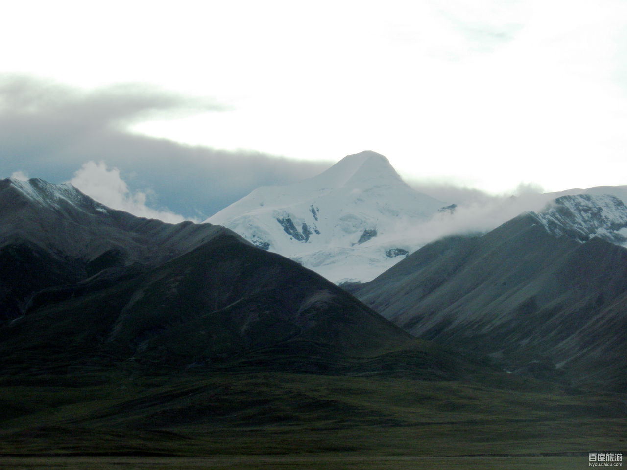  p>桑丹康桑雪山是西藏二十五座最高的山峰之一,位于 a target="
