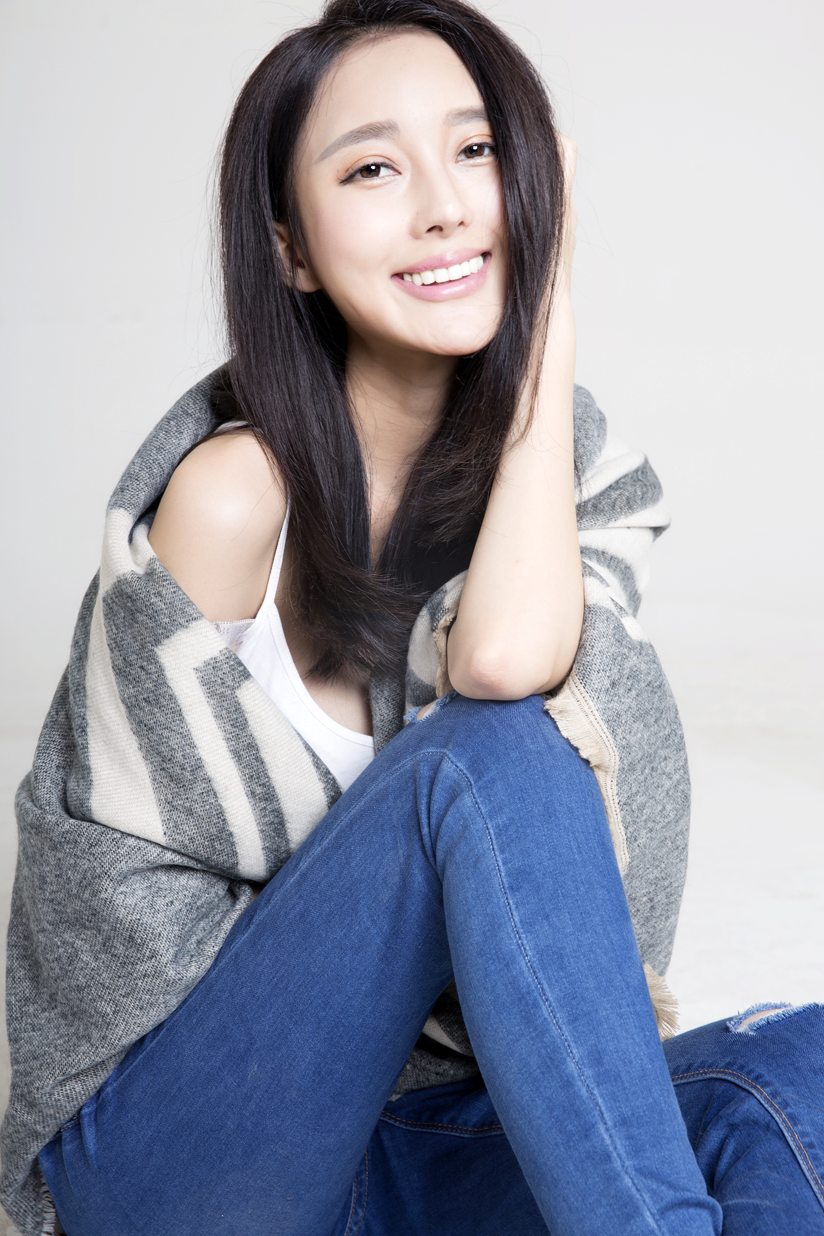  /p> p>2011年,曲昱曈因出演剧情电影《 a target="_blank" href="