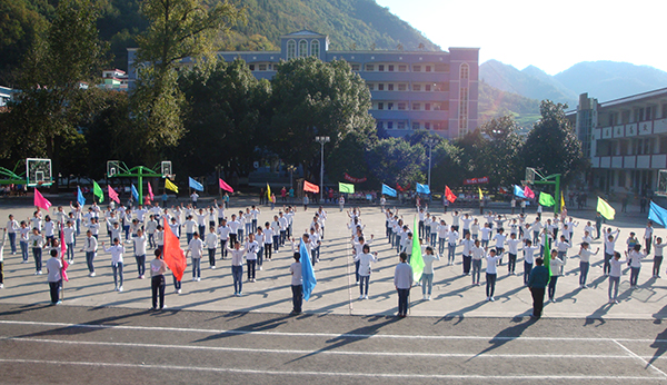  p>白河县第二中学,简称白河二中,是一所有50余年办学历史的学校.