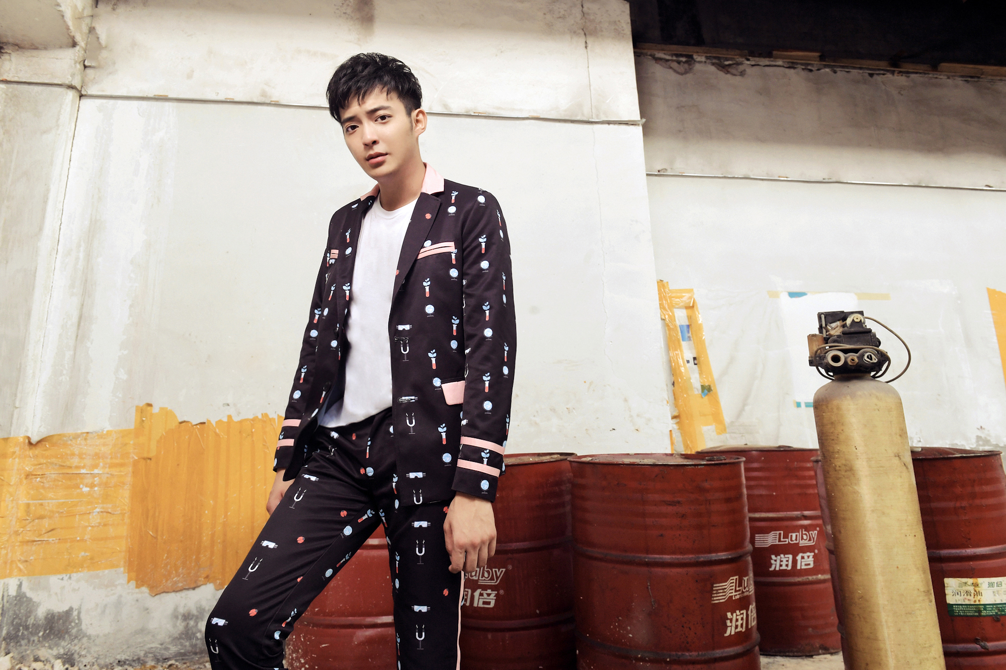  p data-id="gnbpf640xs">张琛,中国内地男演员.开心麻花成员.