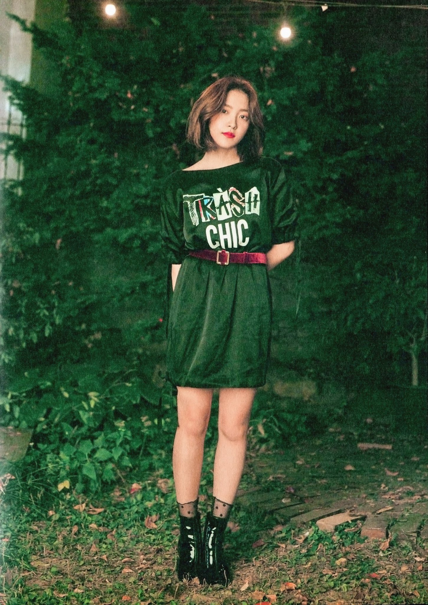  p data-id="gnx9ijcs7u">金艺琳(yeri),1999