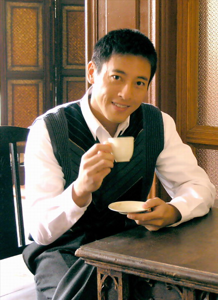 特希/1978591" data-lemmaid="1978591">邓特希 /a>执导的爱情电视剧