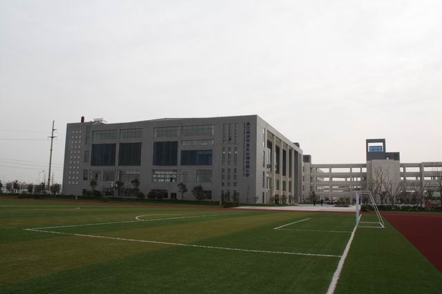 吴江开发区山湖花园小学