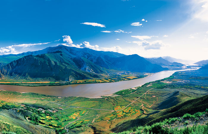  p>桑日县隶属中华人民共和国 a target="_blank" href="/item/西藏