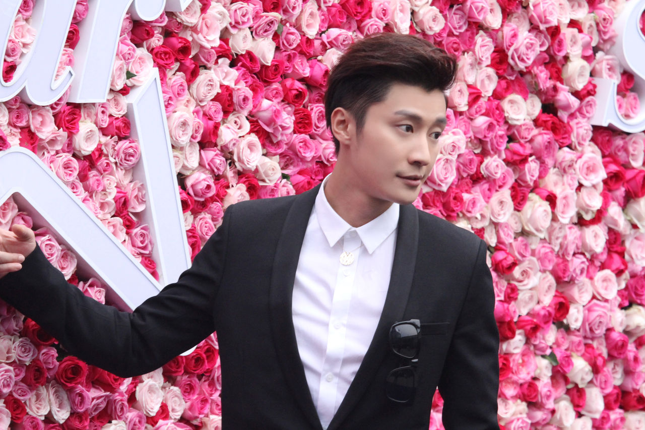  p>乔任梁 i>(1987年10月15日-2016年9月16日) /i>,出生于上海市,中国