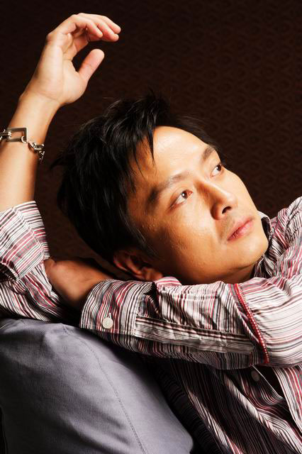  p>谢君豪,1963年3月23日生于中国香港,中国香港影视演员.