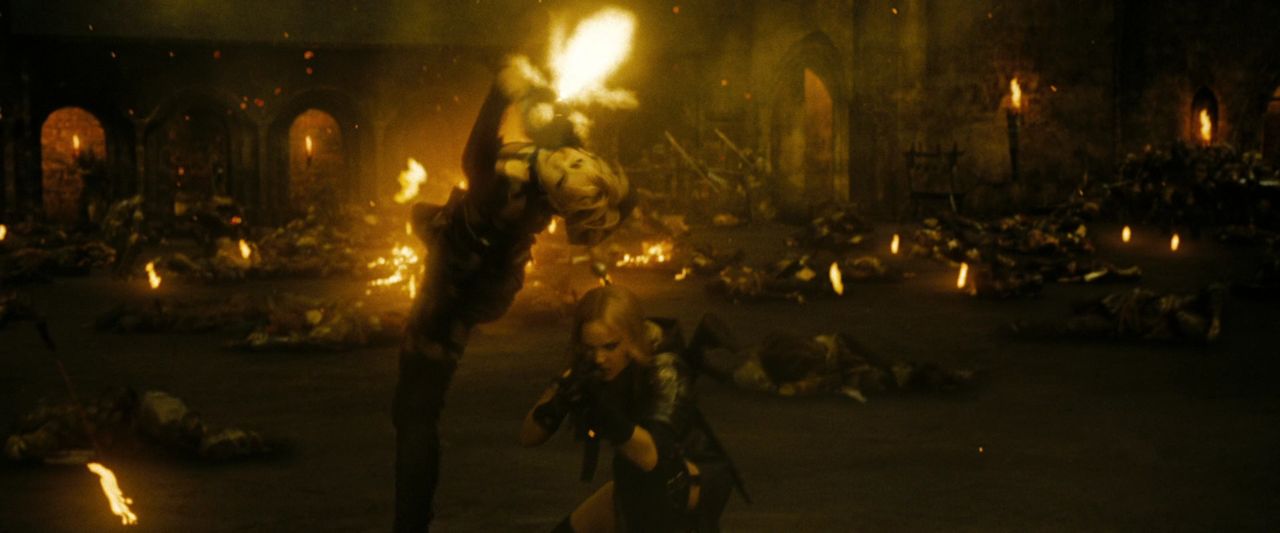  p>吉娜·马隆 i>(jena malone) /i>,1984年11月21日在美国内华达州