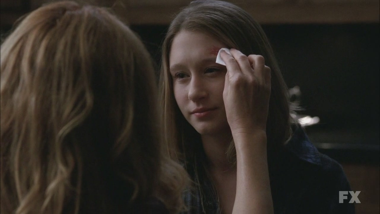  p>泰莎·法米加 i>(taissa farmiga) /i>,1994年8月17日生于美国