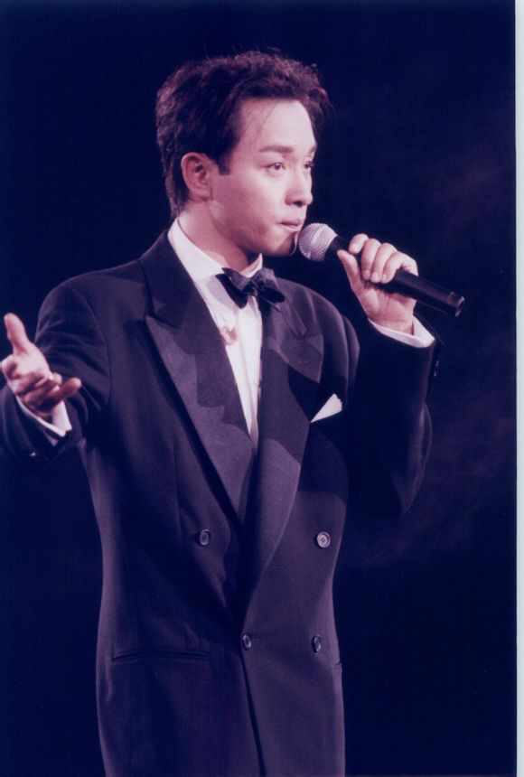 张国荣跨越97演唱会