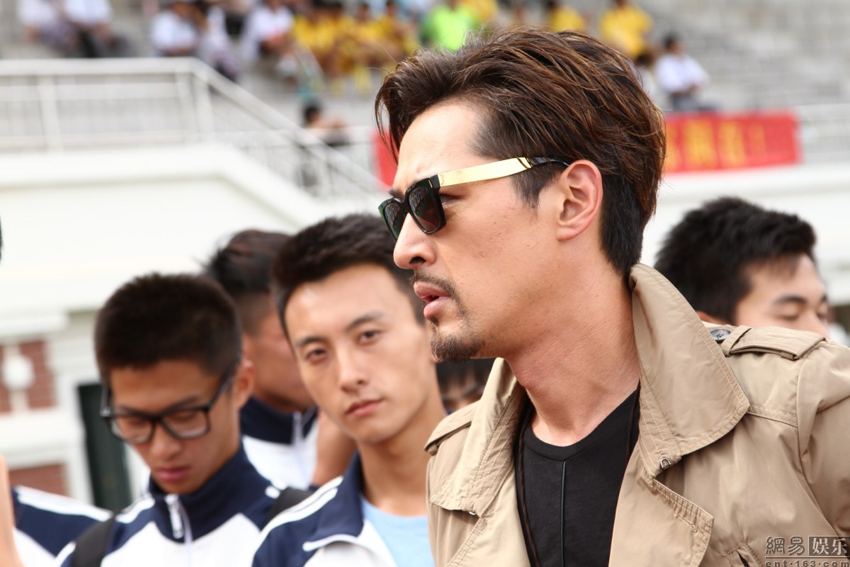  p>《旋风十一人》是由 a target="_blank" href="/item/林健龙