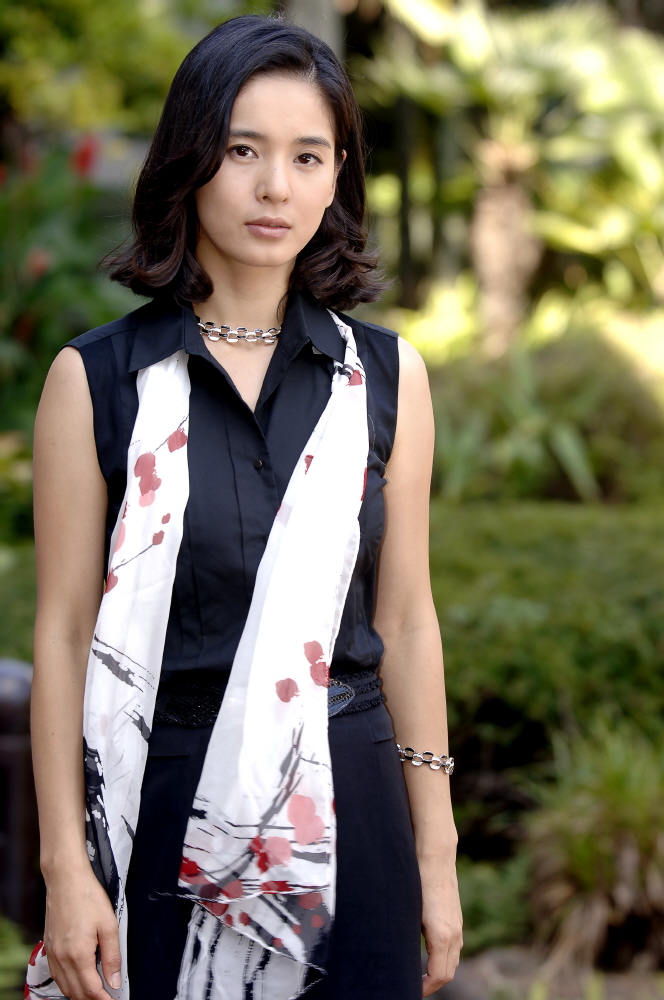  p data-id="gnru7ewu3o">郑慧英,1973年12月14日出生于韩国, a