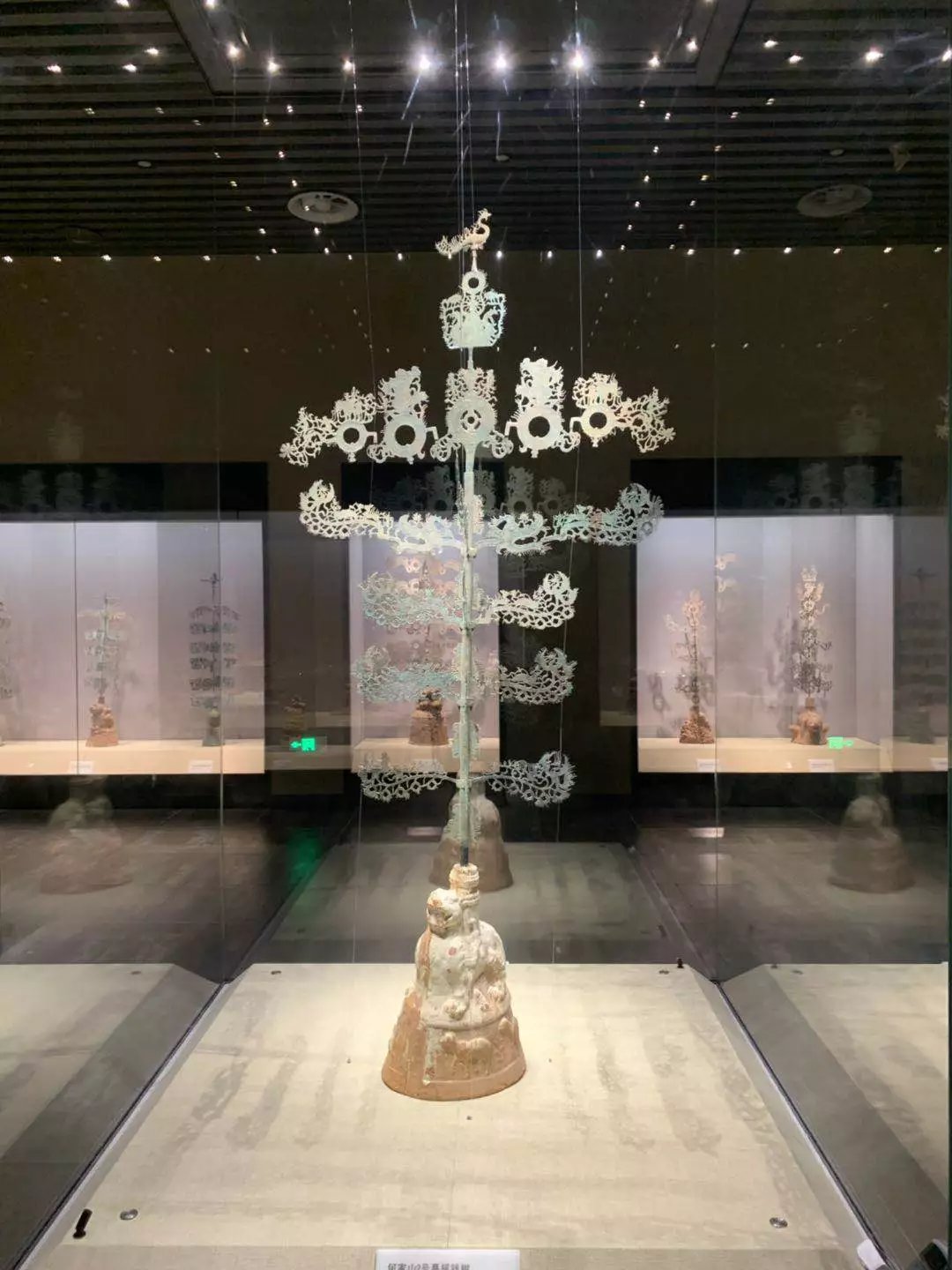 绵阳摇钱树：禁止出国展览的国宝_百科TA说