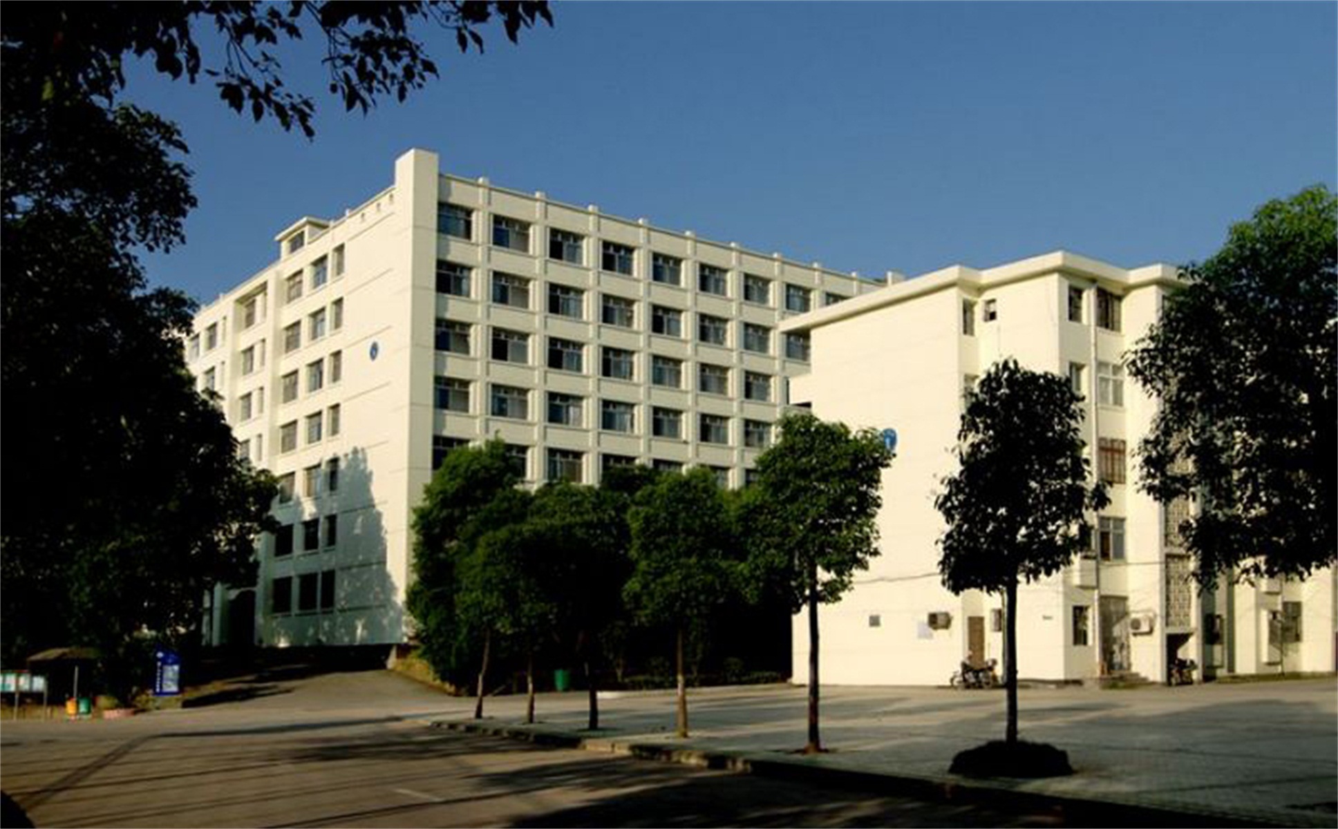 萍乡高等专科学校