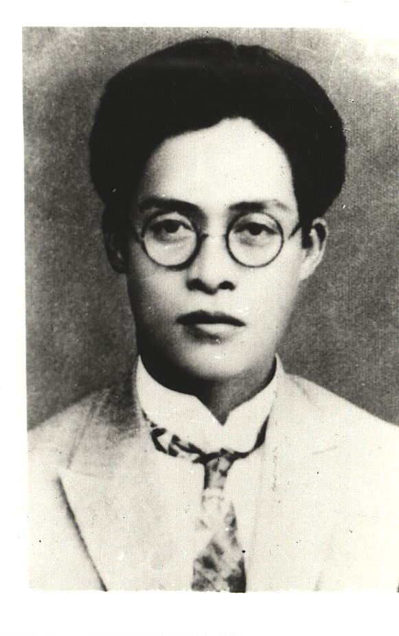李伟光