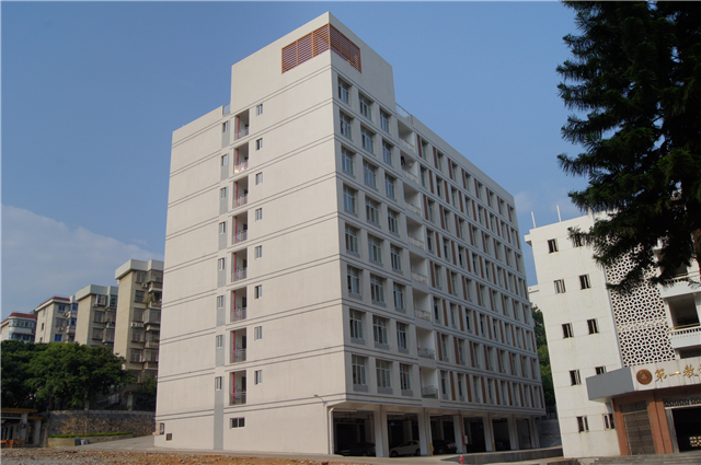 福建省龙岩一中