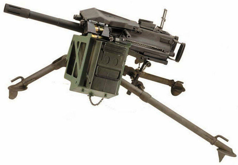  p>美国军方为重机枪而设计的三脚式武器架座,是m2三脚架的.