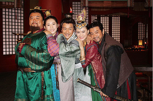  p>《长安三怪探》是由 a href="#" data-lemmaid="3060533">庄宇新 