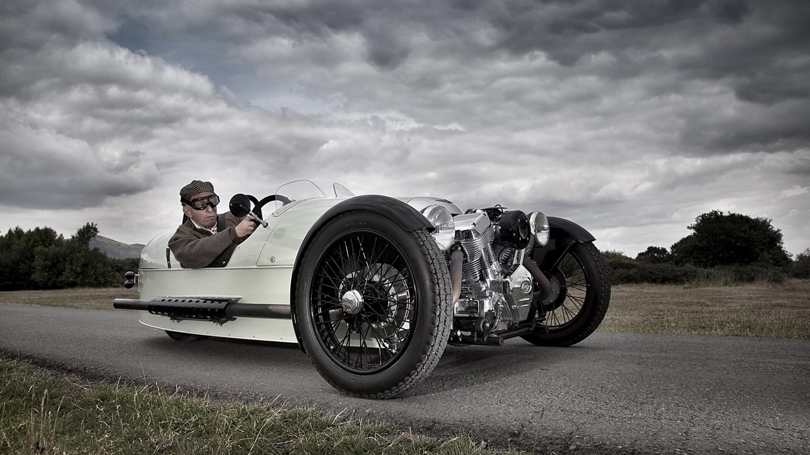  /p> p>摩根汽车中最具跑车色彩的是摩根plus8.