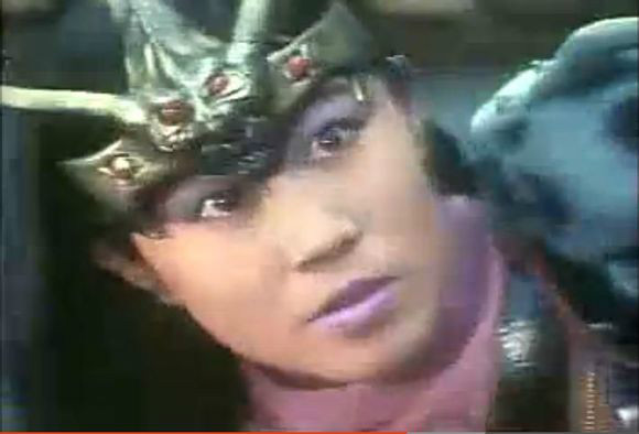 女,是日本特摄剧《 a target="_blank" href="/item/光战队覆面人