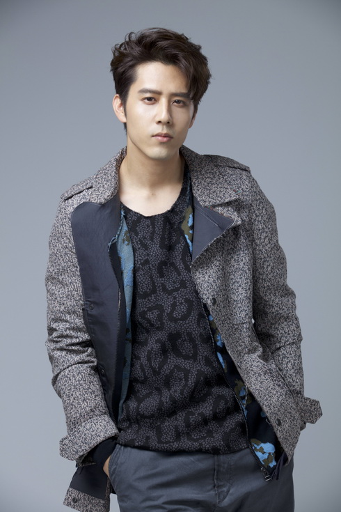  p>胡宇威(george hu),原名胡宇崴,1982年7月24