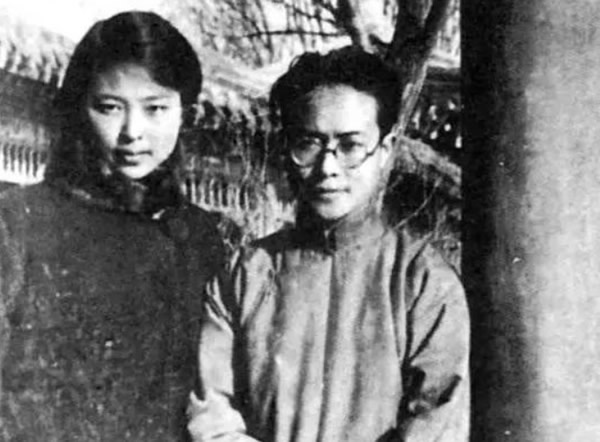 沈从文早年还没名气，他是如何追到千金小姐张兆和的？_百科TA说