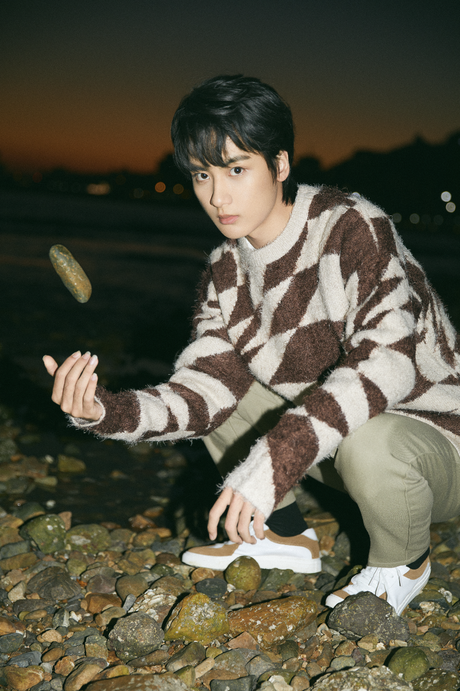 ="gocmhn7p2d">边程,2004年8月6日出生于河北省保定市,中国内地男演员