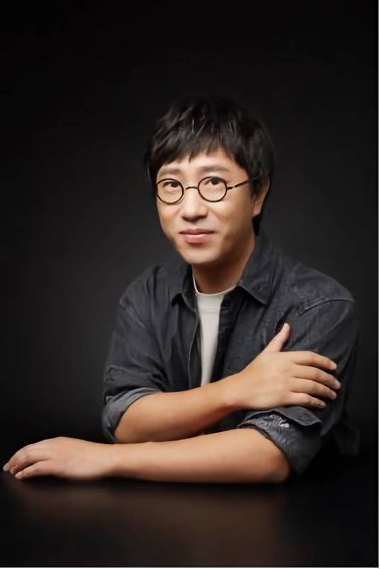 李杨（中国男舞美设计师、摄影师）_百度百科