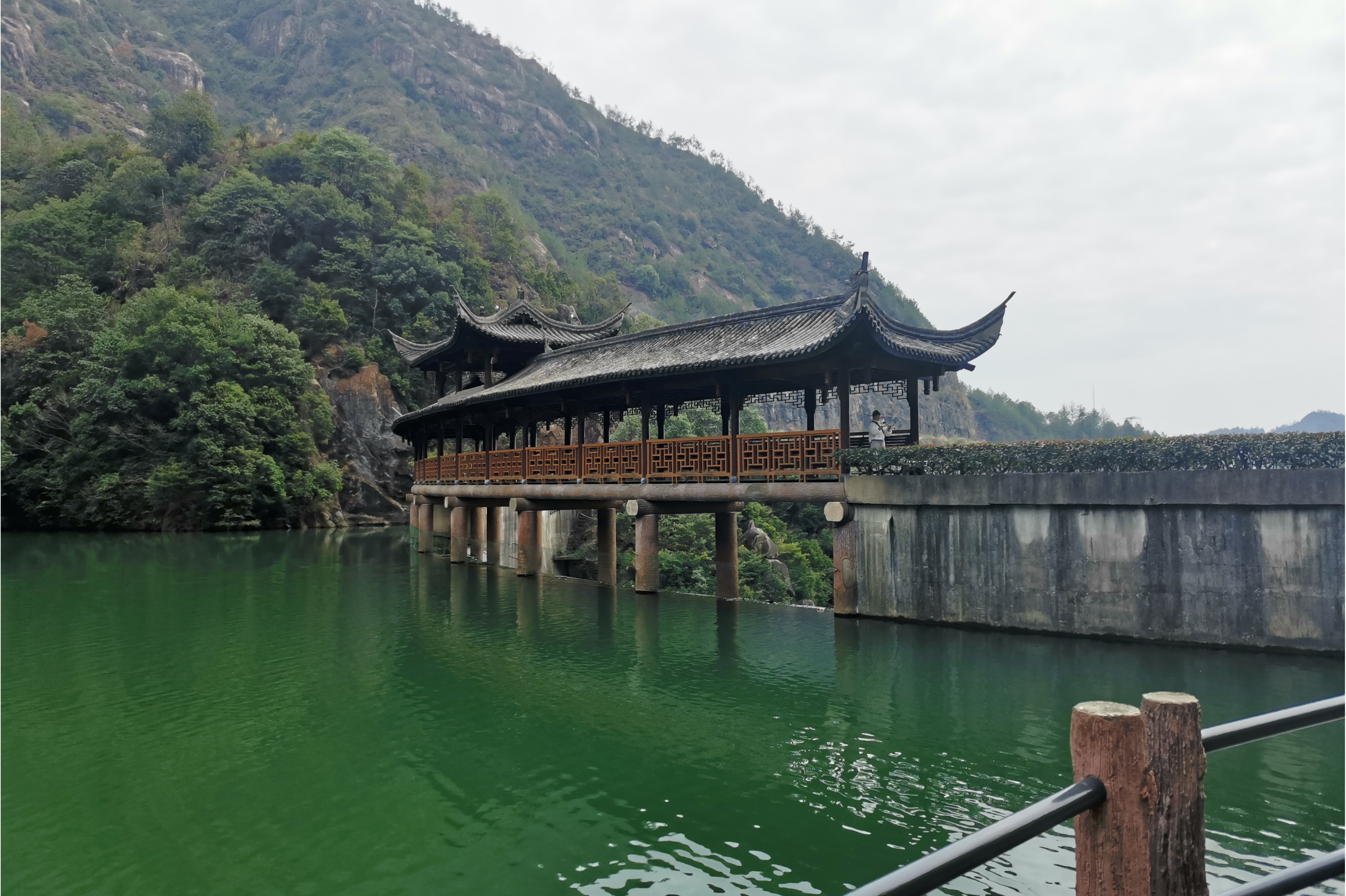 天台山琼台仙谷