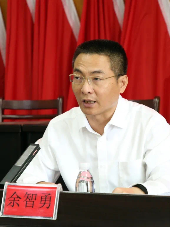  p>余智勇,现任漳州市南靖县山城镇党委书记. /p>