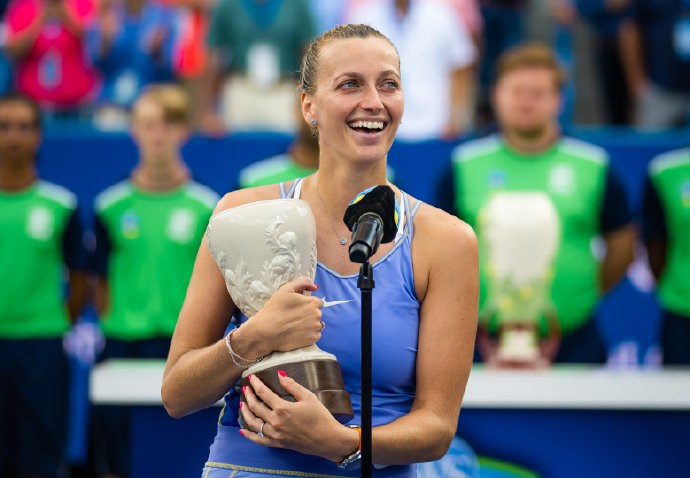  p>佩特拉·科维托娃(petra kvitova),1990年3月8日出生于捷克比洛