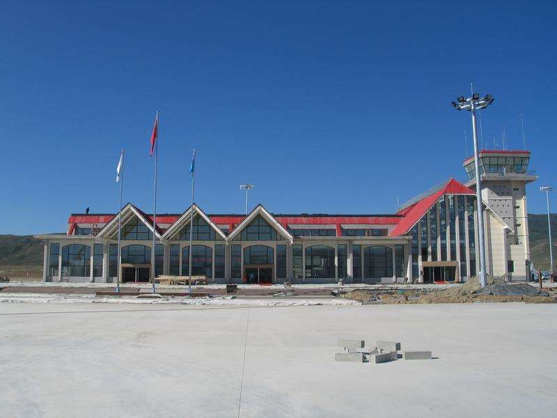  p>布尔津喀纳斯机场(burqin kanasi airport, a target="_blank"