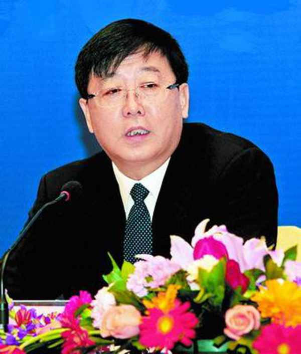  p>吴宏,男,1958年4月出生,汉族,中共党员,江苏无锡人,1975年11月参加