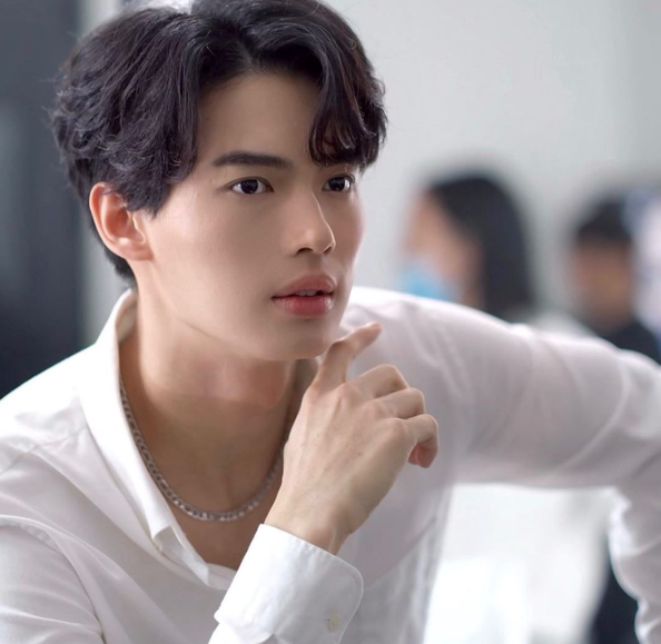 欧帕西安卡琼(metawin opas-iamkajorn),1999年2月21日出生于泰国曼谷