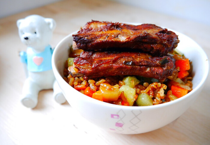 五香排骨饭