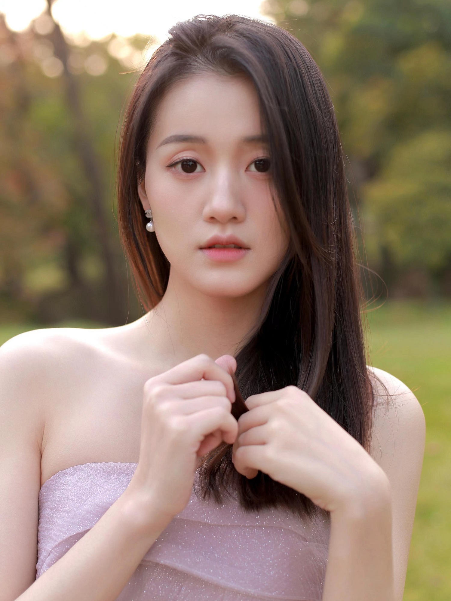 2000年7月18日出生于四川成都,中国内地女演员, a target="_blank"