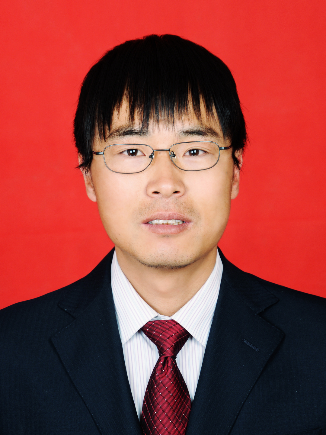 id="tkxhcgaygs7q">现任云南省丽江市永胜县第一中学副校长