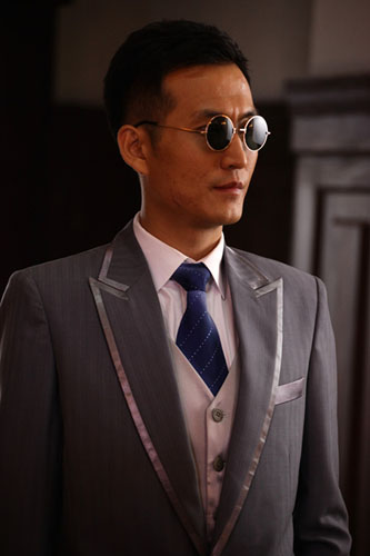 马赫,曾用名马路,1981年4月17日出生于河南省商丘市,毕业于北京电影