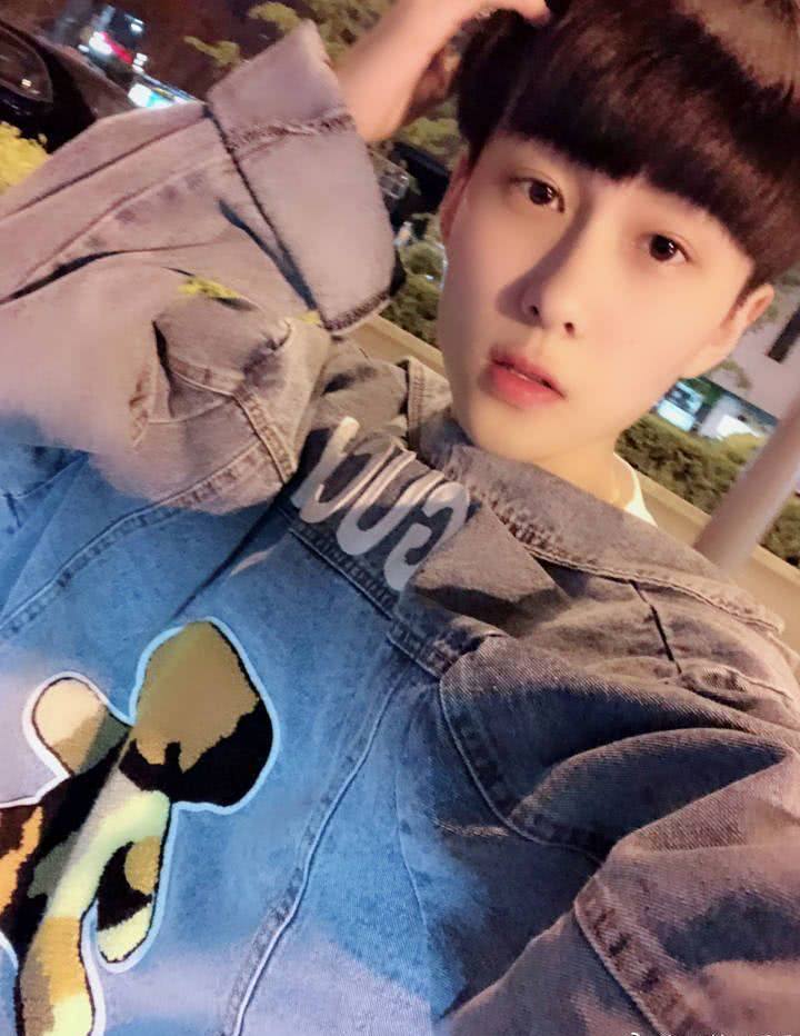 brux76lv">王乐乐,原 a target="_blank" href="/item/快手/19678032"