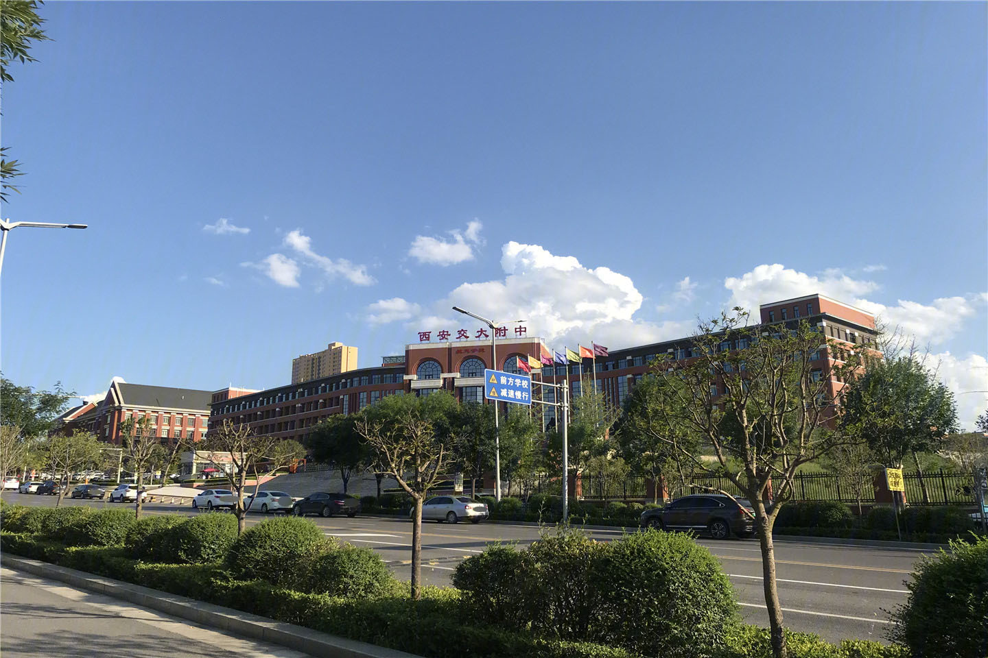  p>金旅南璟台位于西安市长安长安,由 a target="_blank" href="/item