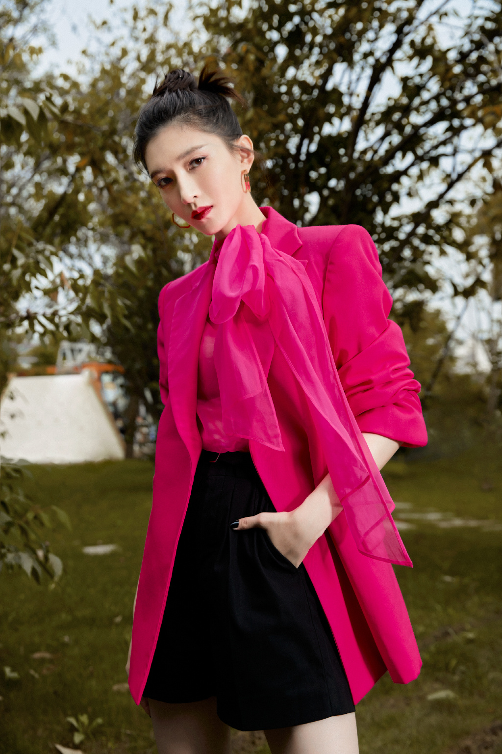  p>江疏影,1986年9月1日出生于上海,中国内地女演员,毕业于 a target=